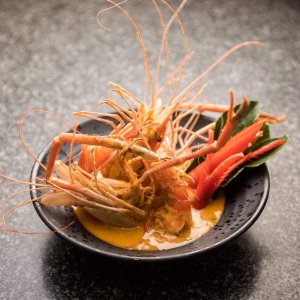 09 River prawn in red curry with coconut milk