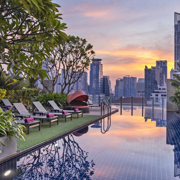 Aloft Bangkok Splash rooftop pool